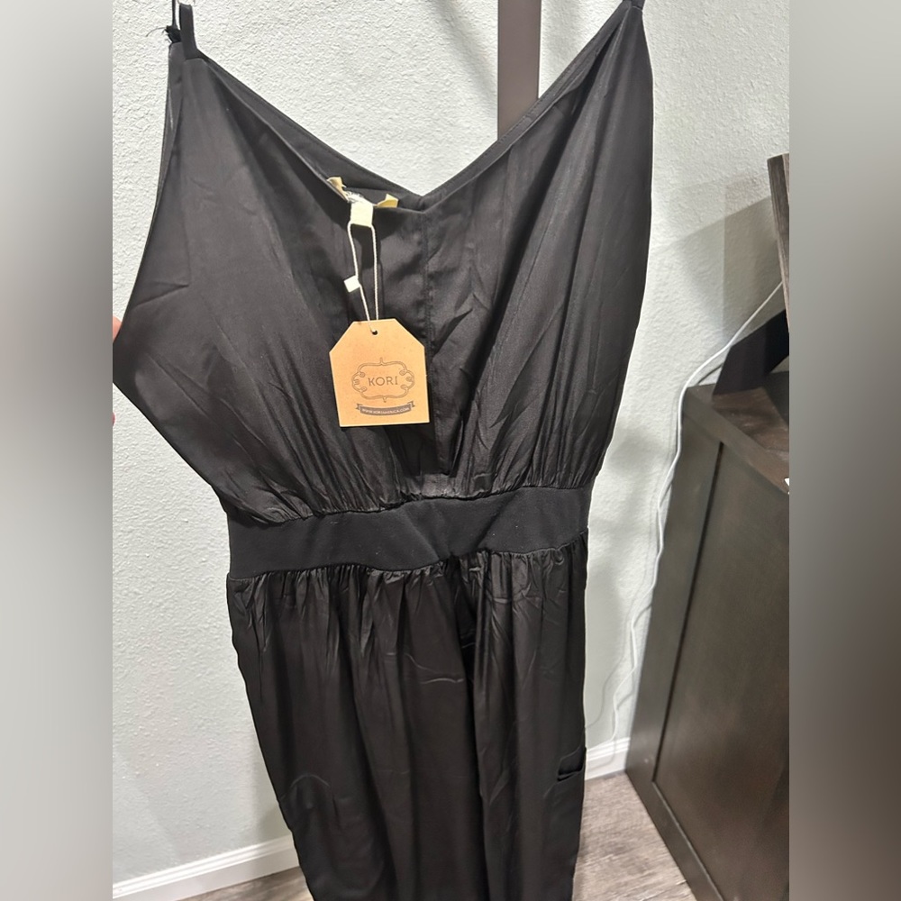 ⭐️Brand new black silky jumpsuit!⭐️